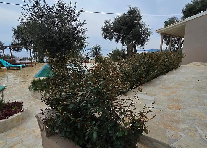 Thalorya Olive Retreat Case de vacanță Benitses (Corfu)